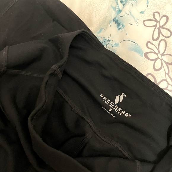 black leggings - Picture 1 of 3